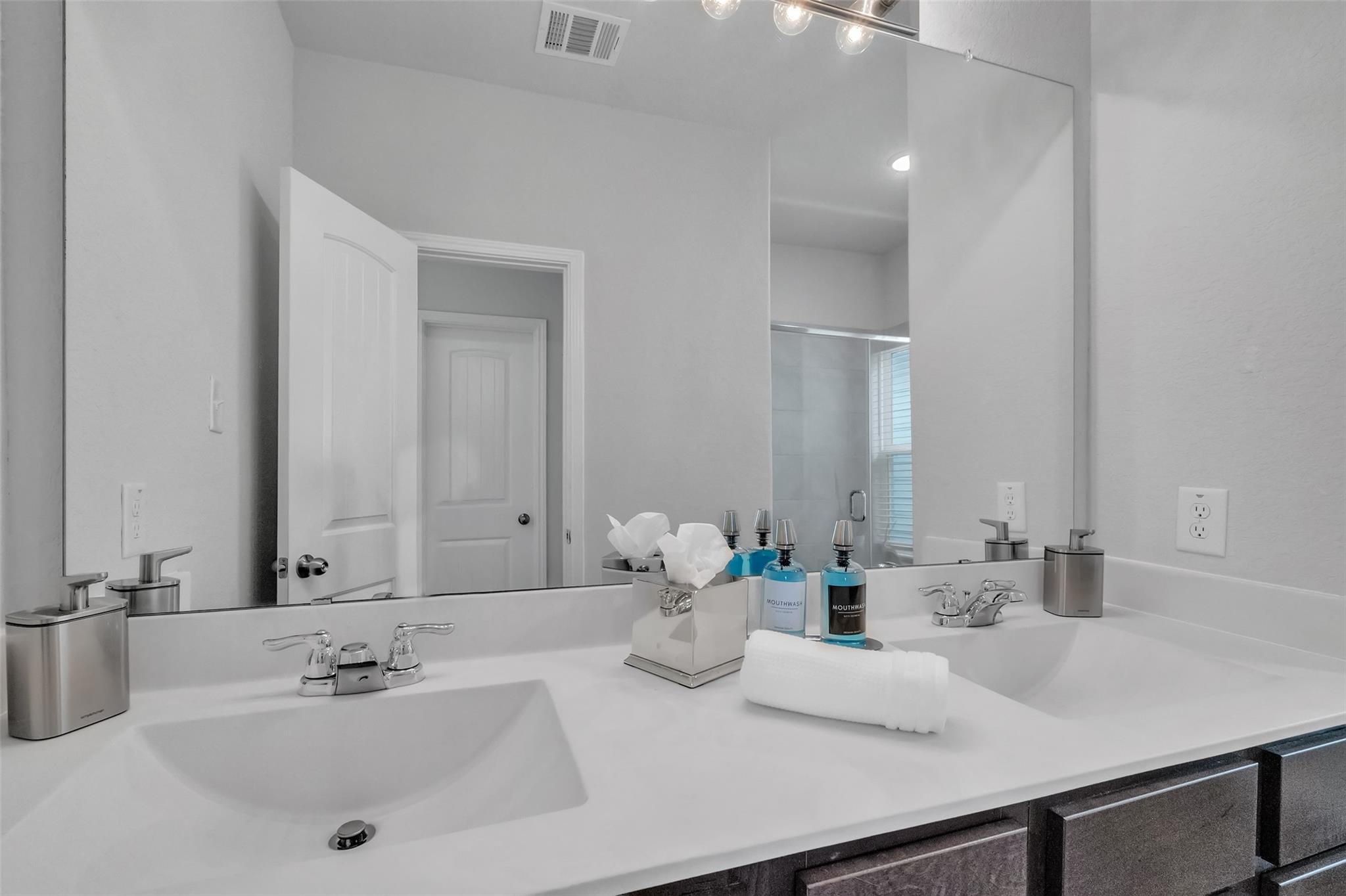 Katy, Texas 77493, United States, 3 Bedrooms Bedrooms, ,3 BathroomsBathrooms,Residential,Active,219872