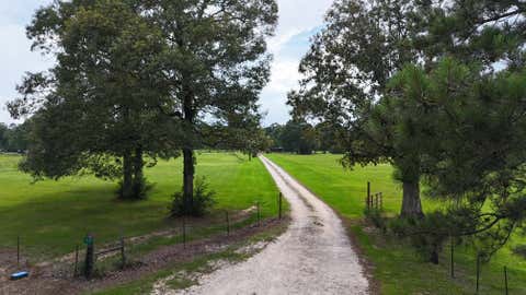 Photo of 1028 County Road 721, Buna, TX 77612 (MLS # 57520213)