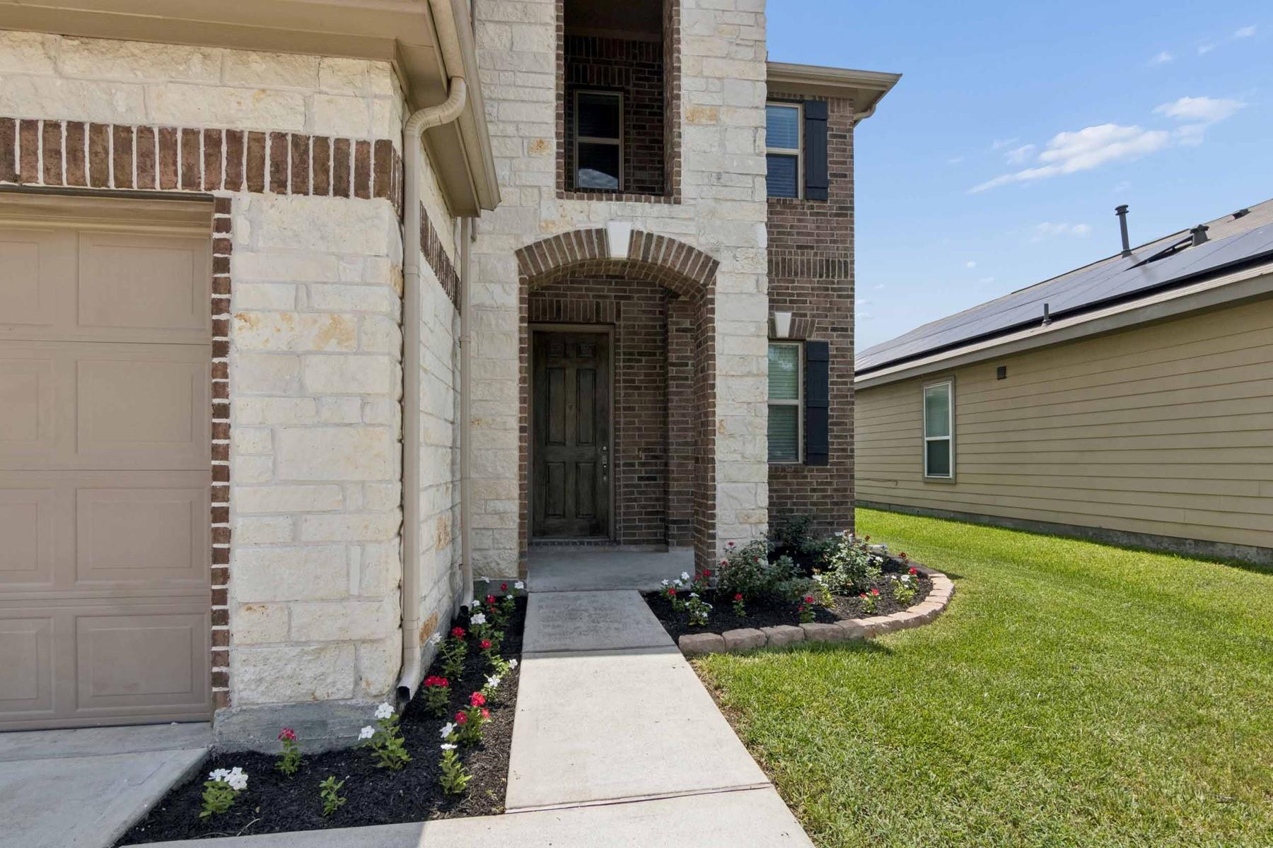 14315 Persimmon Woods Drive