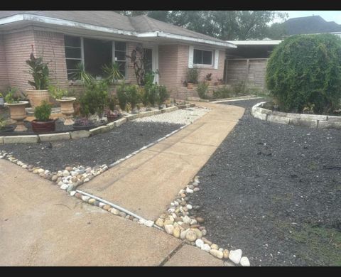 Homes For Sale - 6811 Saint Augustine Street<br/> Houston, TX 77021