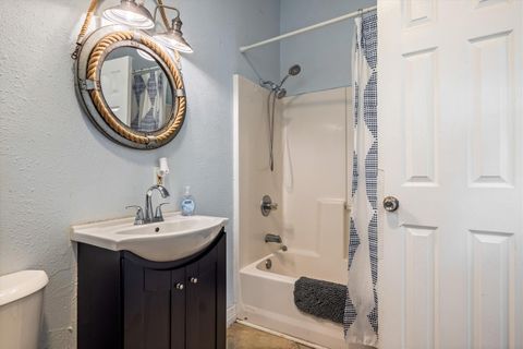 Tiny photo for 1904 Avenue N, Galveston, TX 77550 (MLS # 60045253)