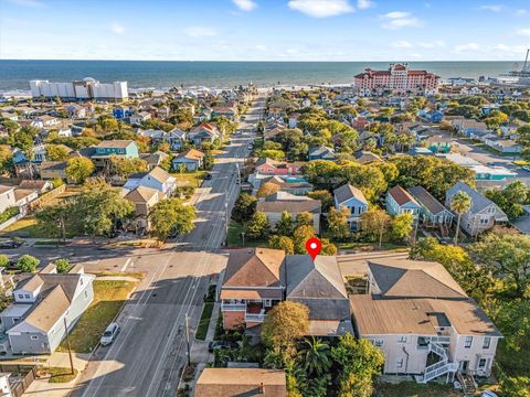 Tiny photo for 1904 Avenue N, Galveston, TX 77550 (MLS # 60045253)