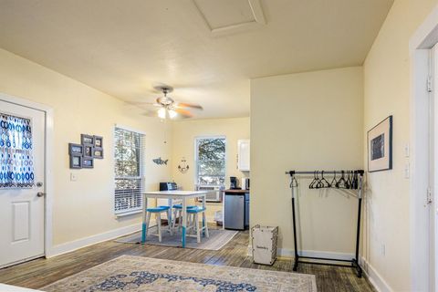 Tiny photo for 1904 Avenue N, Galveston, TX 77550 (MLS # 60045253)