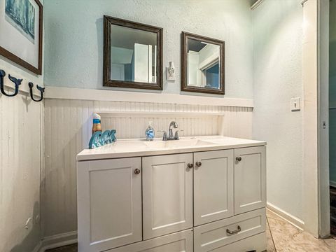 Tiny photo for 1904 Avenue N, Galveston, TX 77550 (MLS # 60045253)