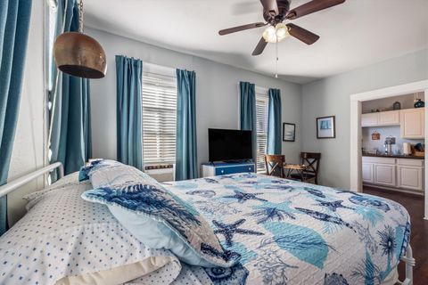 Tiny photo for 1904 Avenue N, Galveston, TX 77550 (MLS # 60045253)