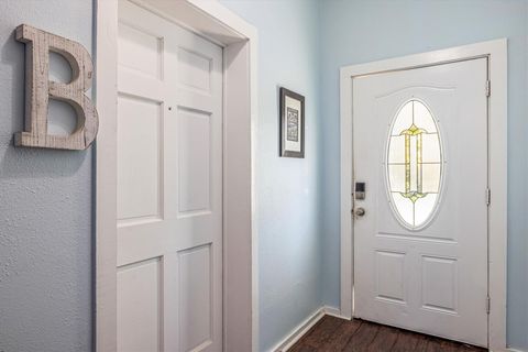 Tiny photo for 1904 Avenue N, Galveston, TX 77550 (MLS # 60045253)