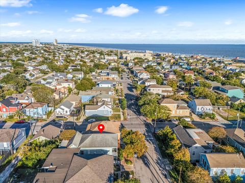 Tiny photo for 1904 Avenue N, Galveston, TX 77550 (MLS # 60045253)