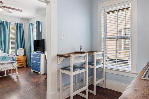 Tiny photo for 1904 Avenue N, Galveston, TX 77550 (MLS # 60045253)