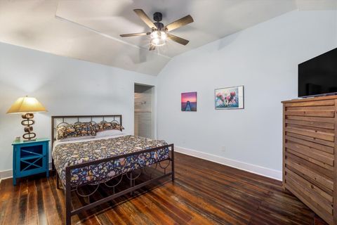 Tiny photo for 1904 Avenue N, Galveston, TX 77550 (MLS # 60045253)