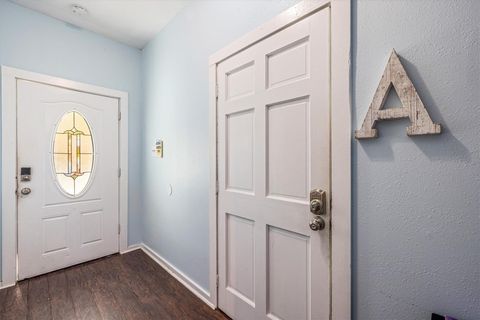 Tiny photo for 1904 Avenue N, Galveston, TX 77550 (MLS # 60045253)