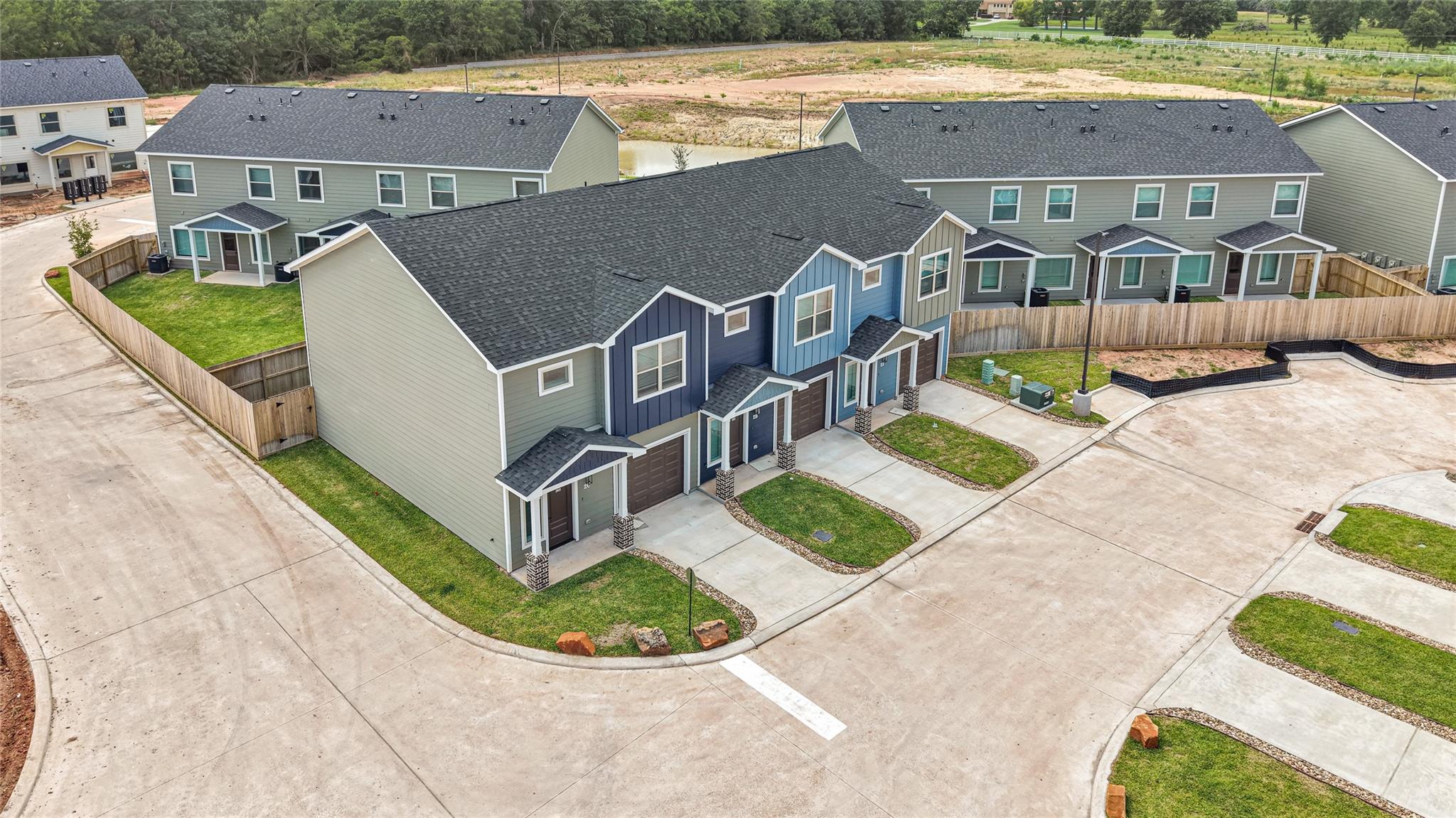 14010 Longstreet Road 2