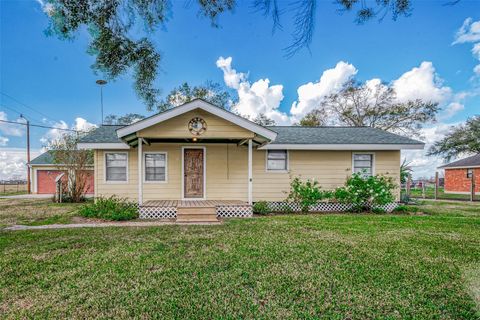 Photo of 15932 Fm 442 Road, Needville, TX 77461 (MLS # 14813951)