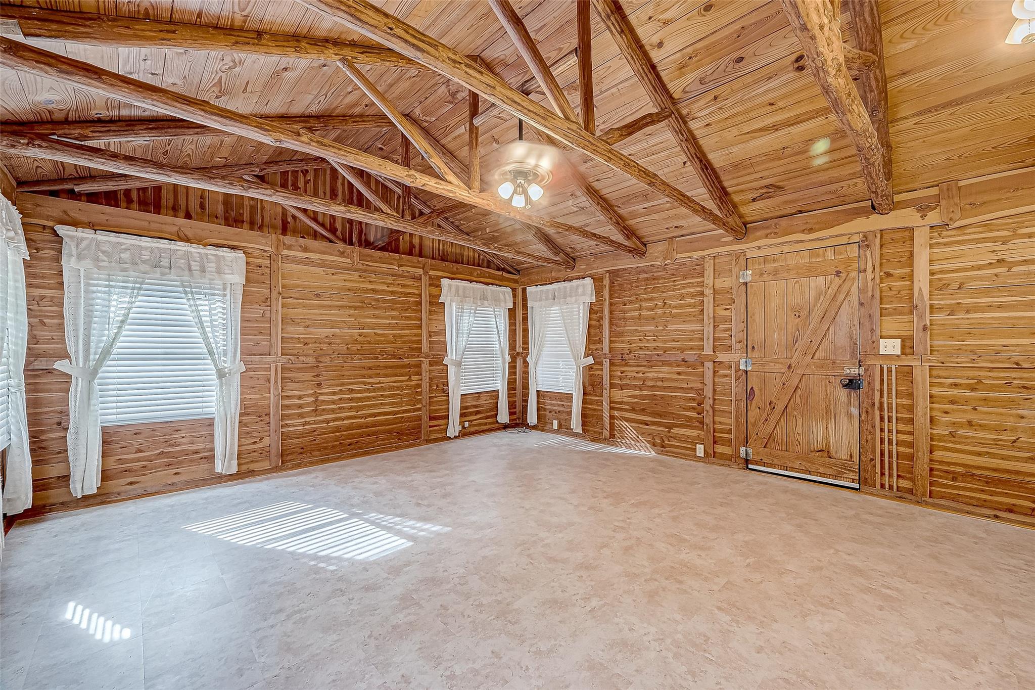 15932 Fm 442 Road