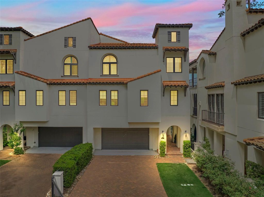 Photo of 54 Secluded Trail, The Woodlands, TX 77380 (MLS # 83711024)