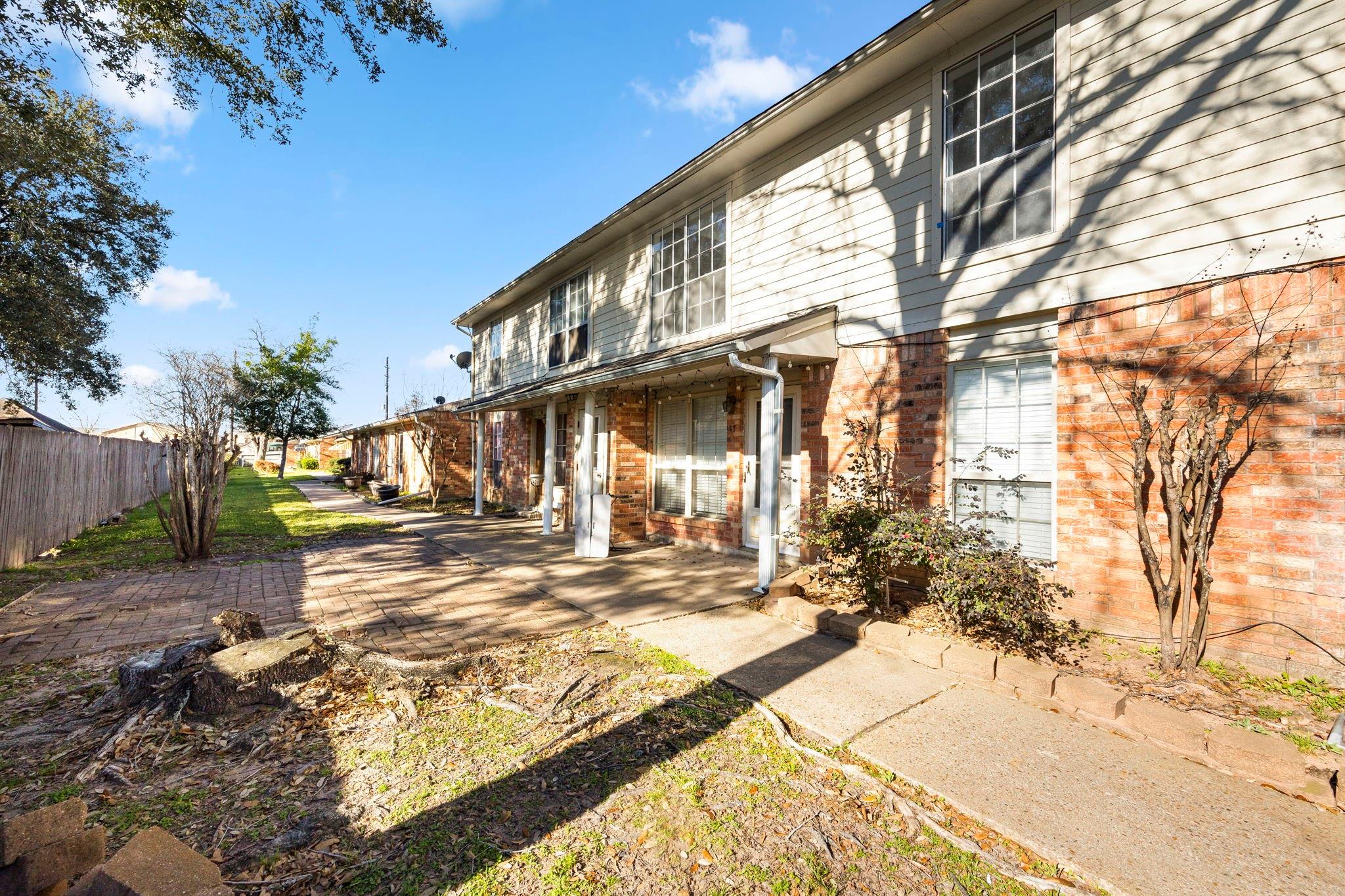 1300 Eagle Lake Road 16