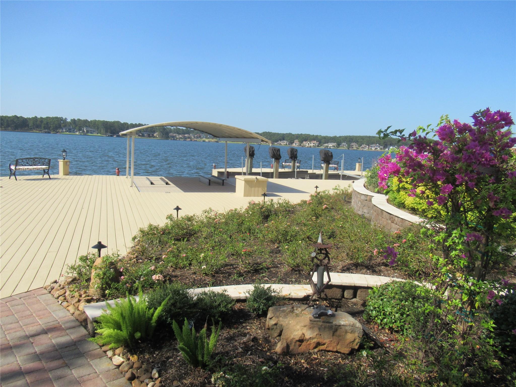 116 W Shore Lane