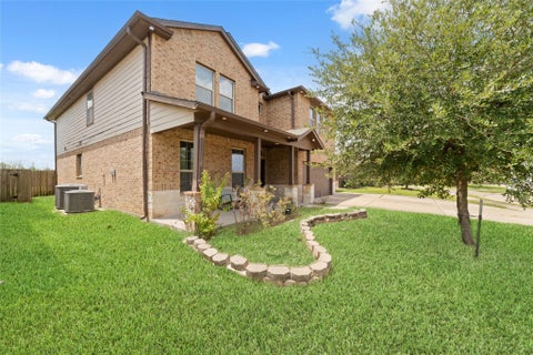 Photo of 18215 Tenasserim Pine Trace, Richmond, TX 77407 (MLS # 62428803)