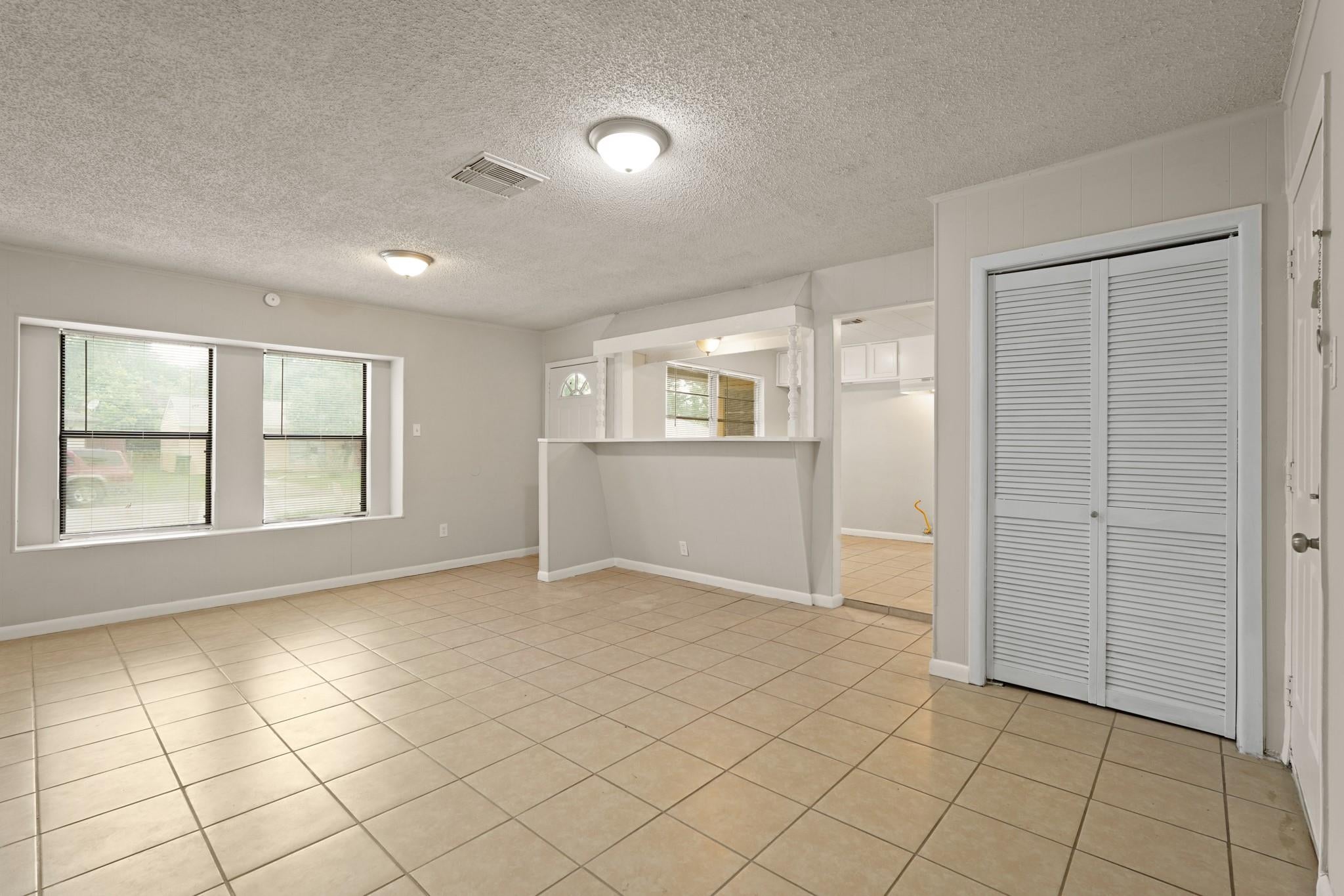 2406 Pomona Drive