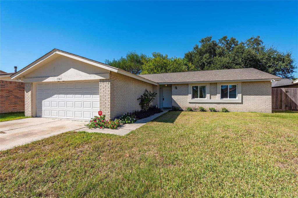Photo of 11611 Old Telegraph Road, Houston, TX 77067 (MLS # 6021921)