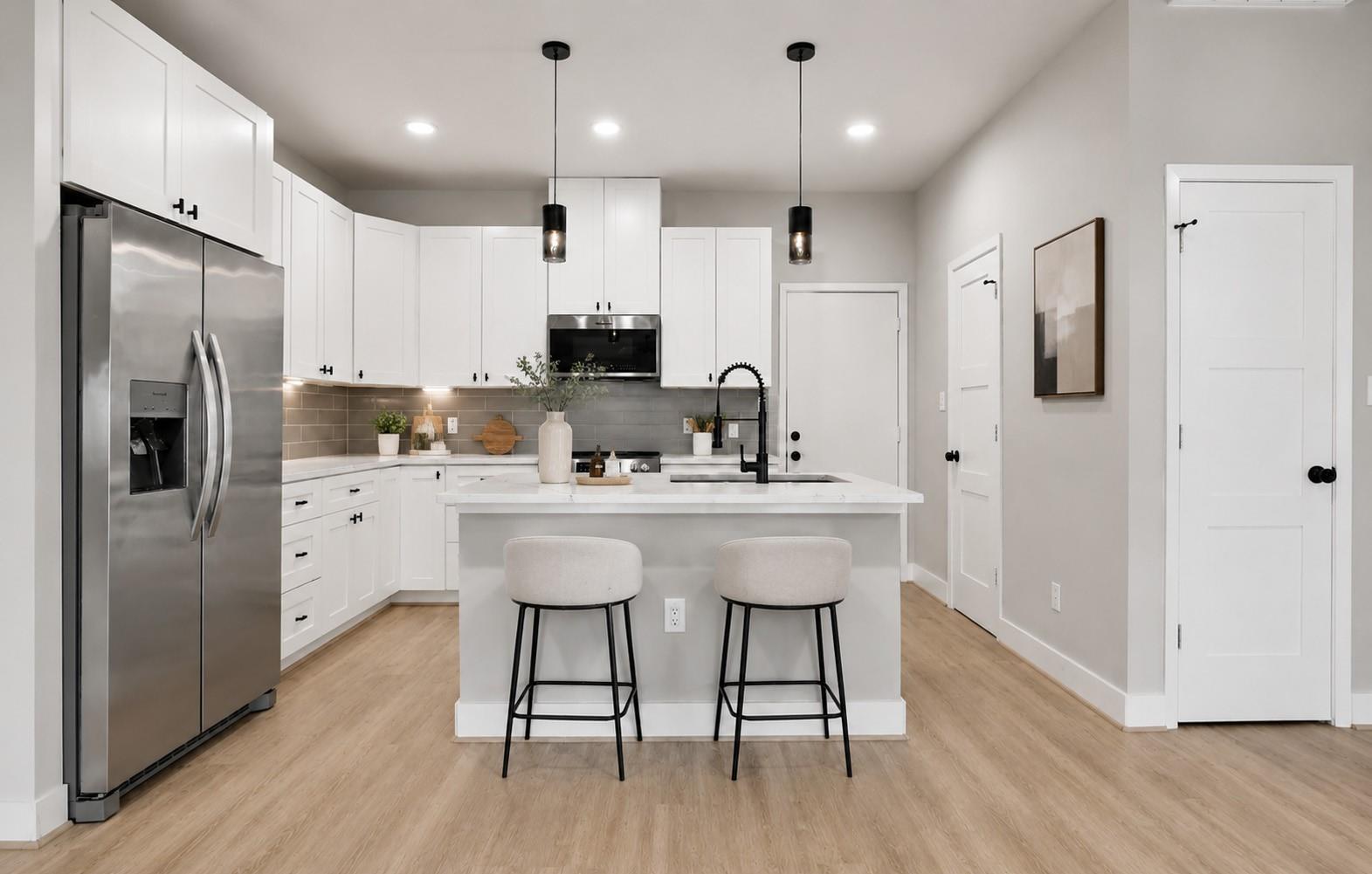 12310 Glenview