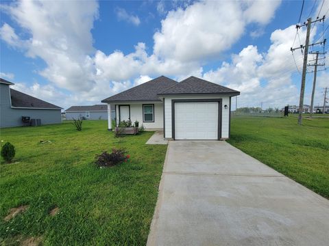 Photo of 2000 Road 5500, Cleveland, TX 77327 (MLS # 27451704) Photo of 2000 Road 5500, Cleveland, TX 77327 (MLS # 27451704)