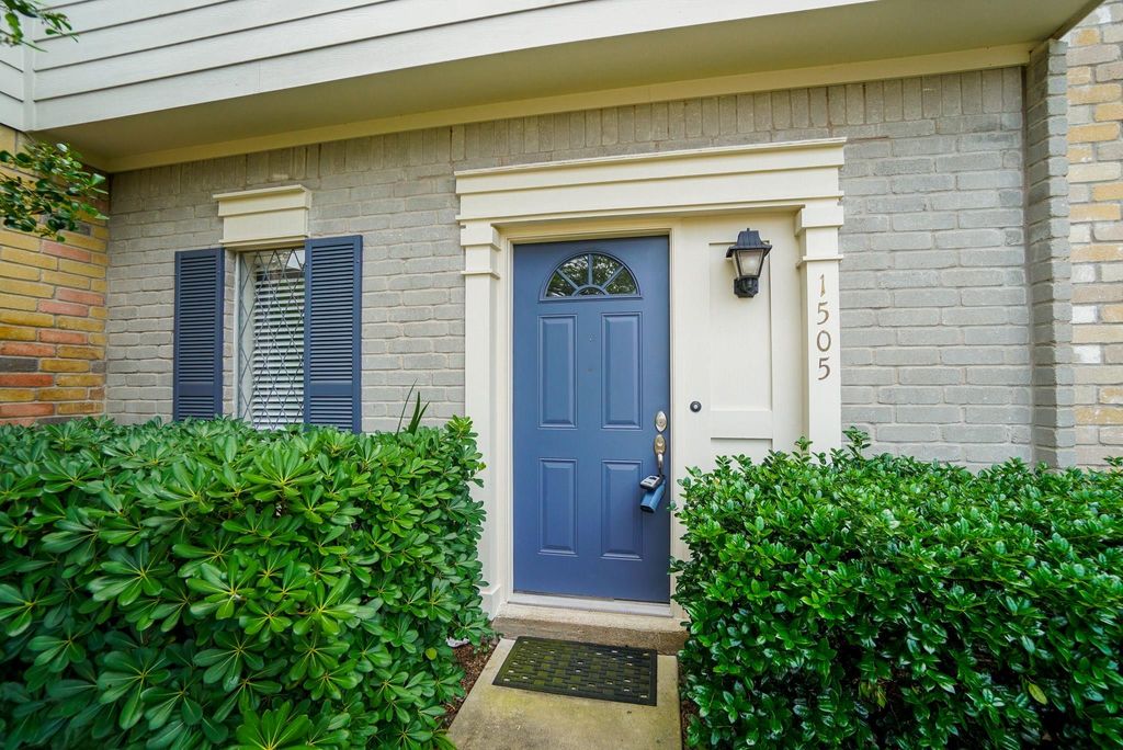 Photo of 2910 Grants Lake Boulevard #1505, Sugar Land, TX 77479 (MLS # 94467724)