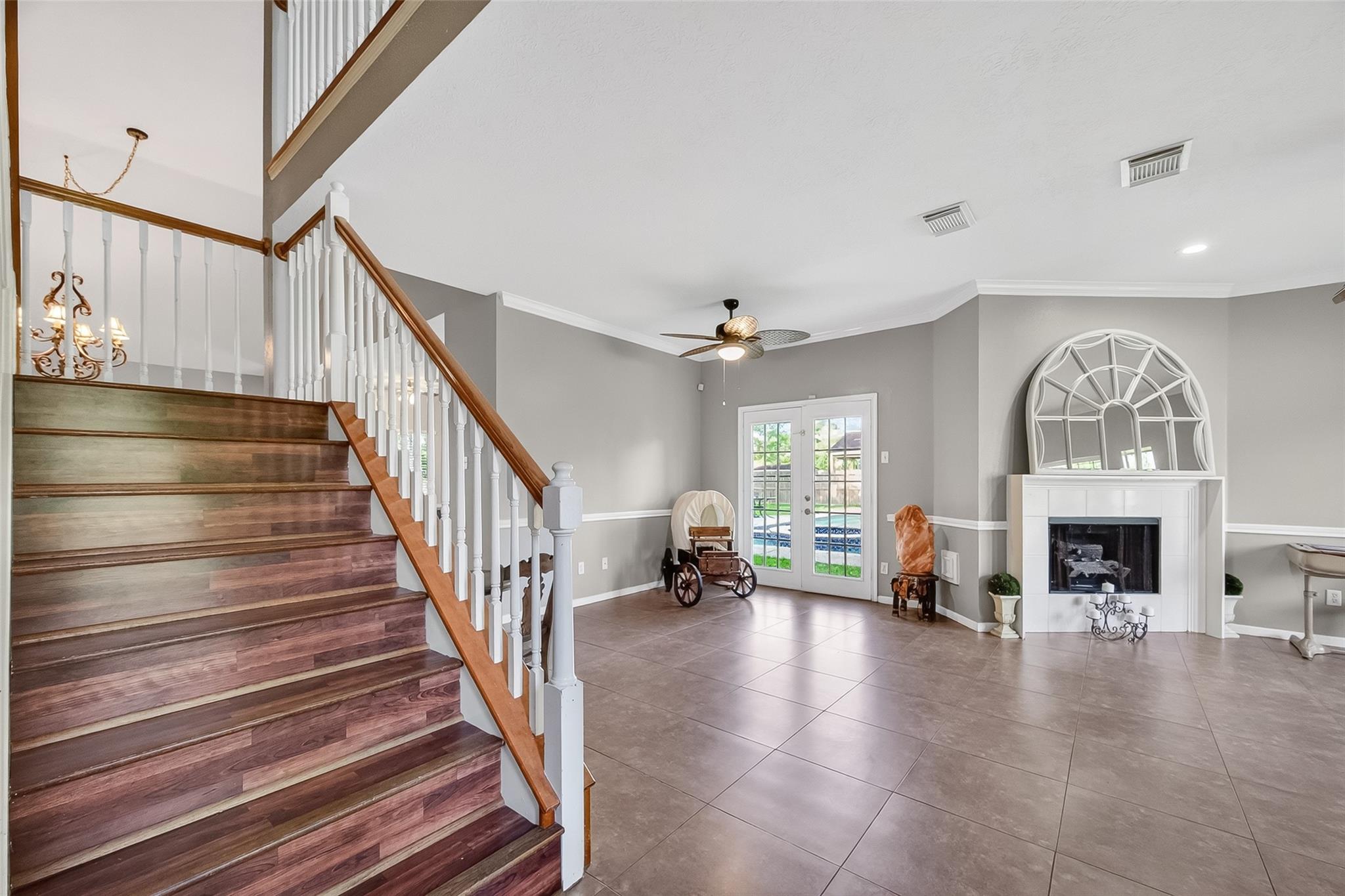 915 Highland Woods Drive