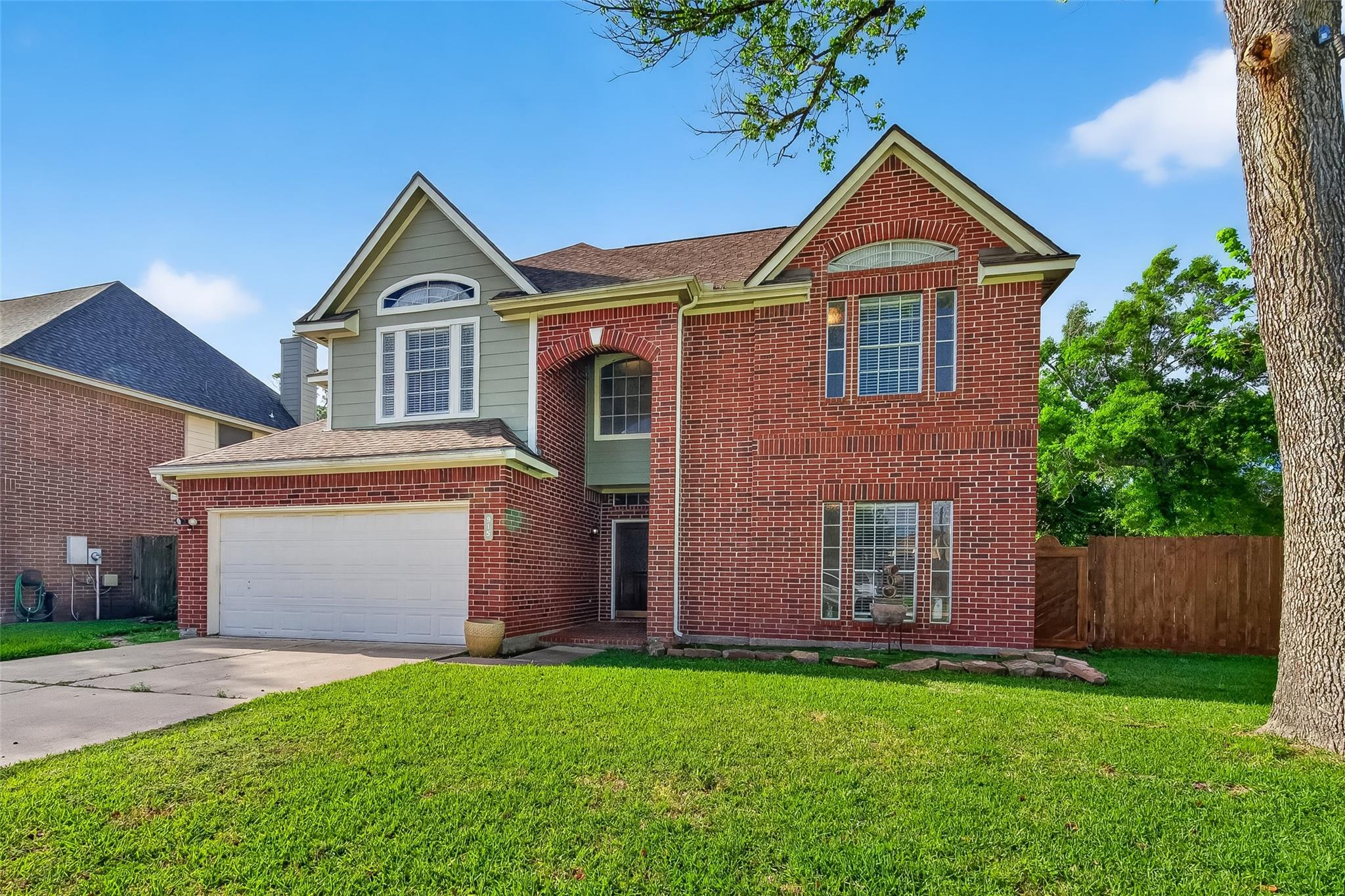 915 Highland Woods Drive