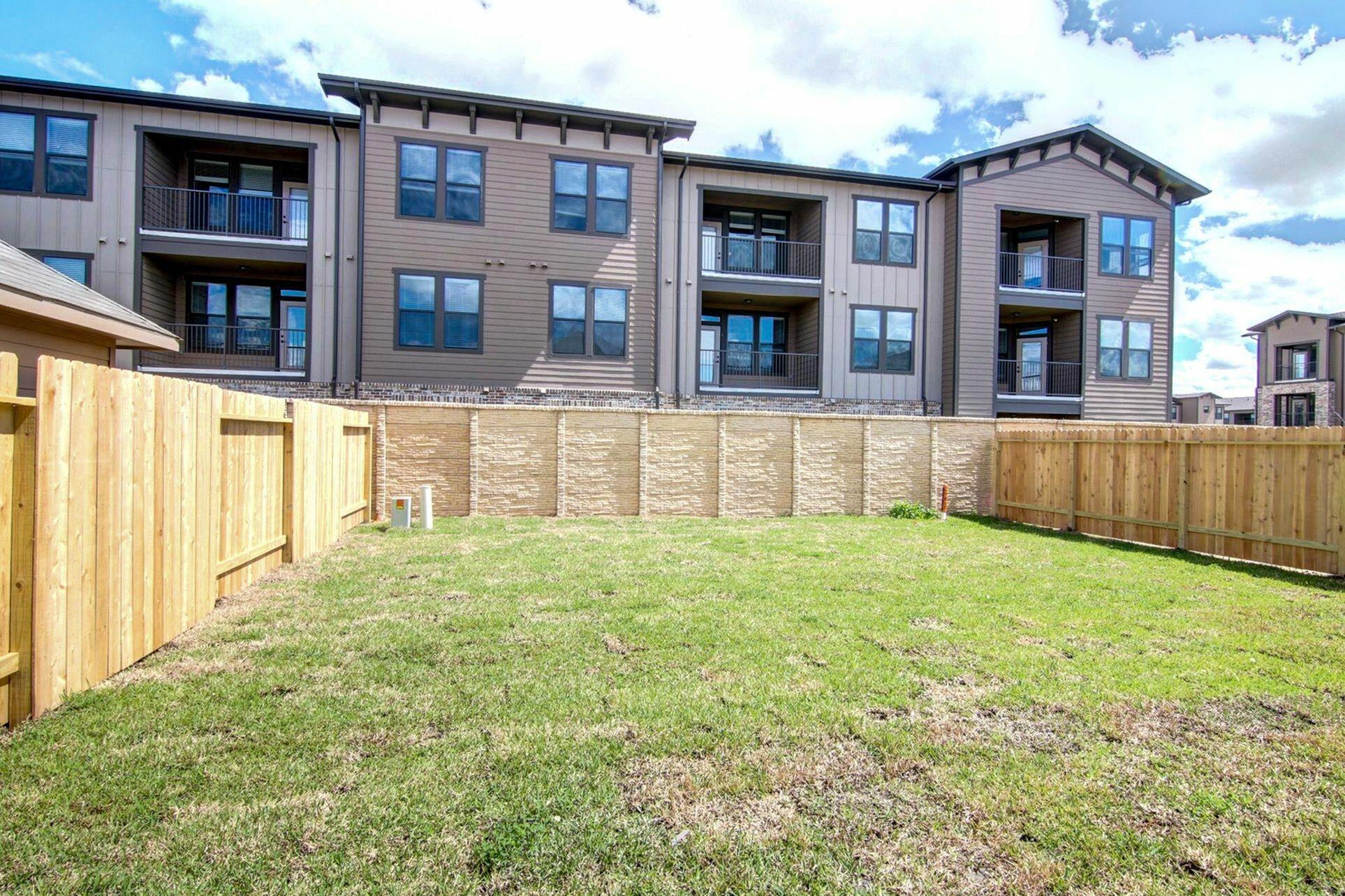 5578 Plantation Forest Drive