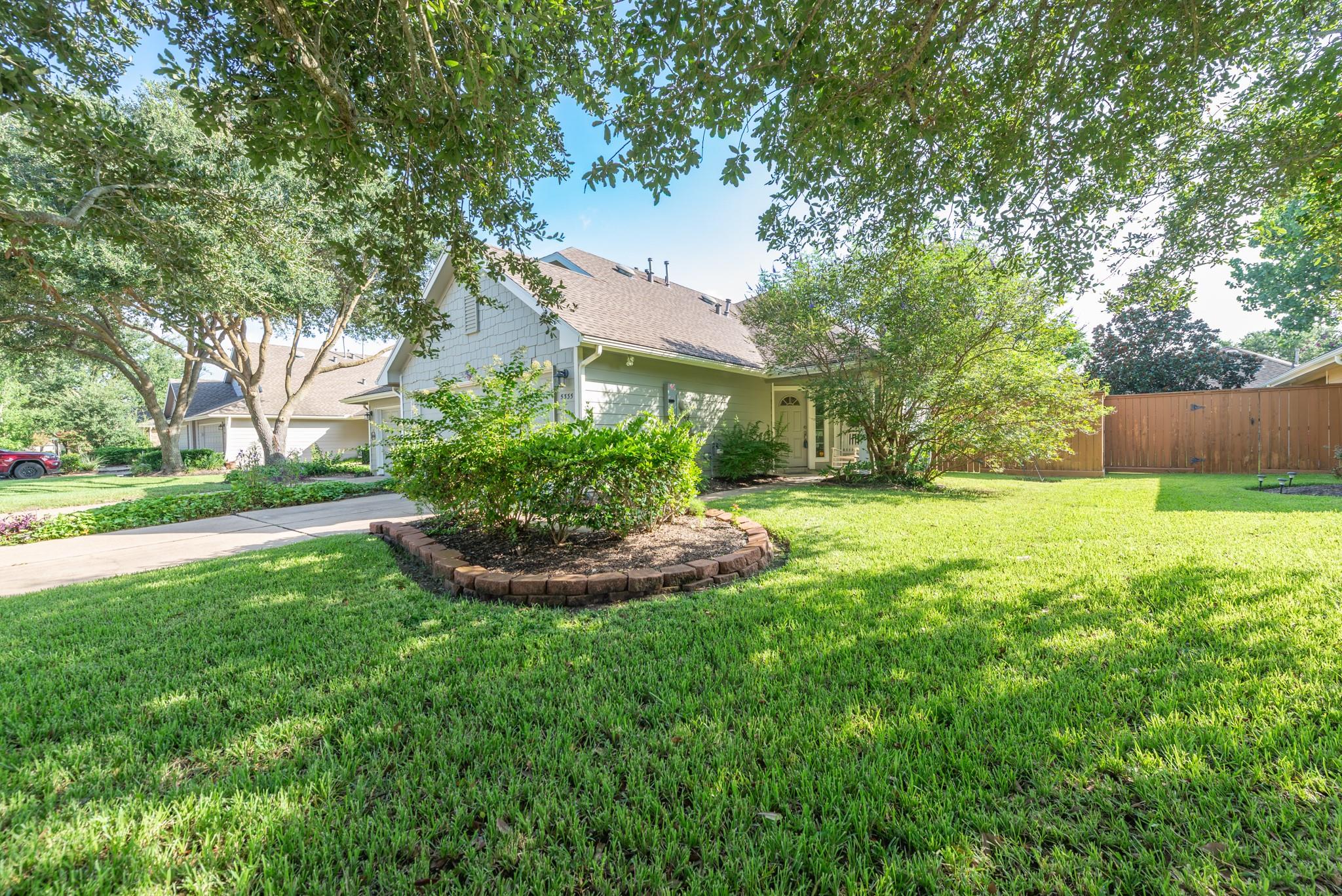 5335 Greenbrae Lane
