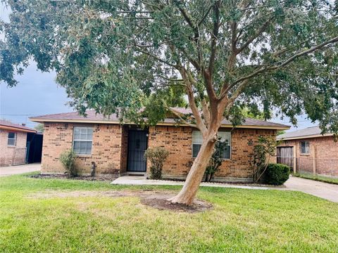 Tiny photo for 8842 Barton Street, Houston, TX 77075 (MLS # 91300431)
