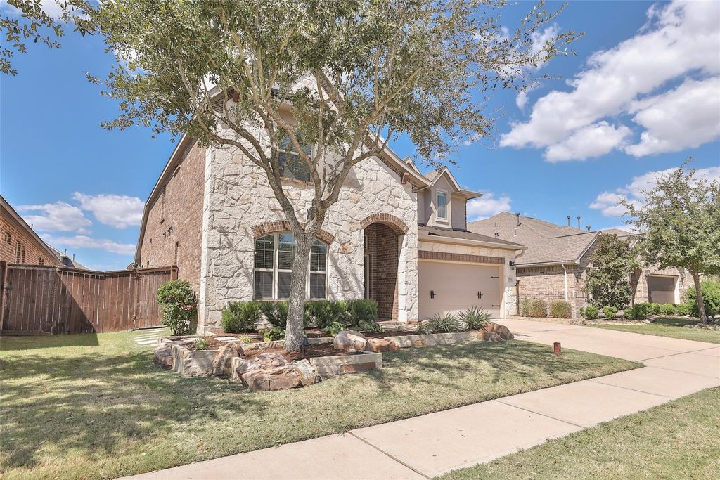 Photo of 2215 Tonkawa Trail, Katy, TX 77493 (MLS # 43688480)