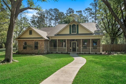 Photo of 2400 Hollowbrook Lane, Conroe, TX 77384 (MLS # 84939562)