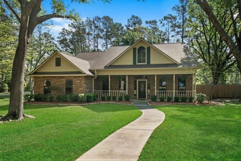 Photo of 2400 Hollowbrook Lane, Conroe, TX 77384 (MLS # 84939562)