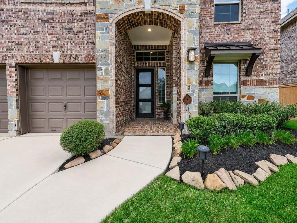 Photo of 32618 Turning Springs Drive, Brookshire, TX 77423 (MLS # 3538353)