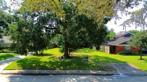 Vacant Land For Sale - 3731 Grennoch Lane<br/> Houston, TX 77025