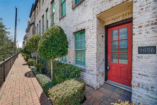 9656 KNIGHT RD, HOUSTON, TX 77045 - Image b1a0283b642c8fe628c1fbf9b6fc4f0a/3092955260