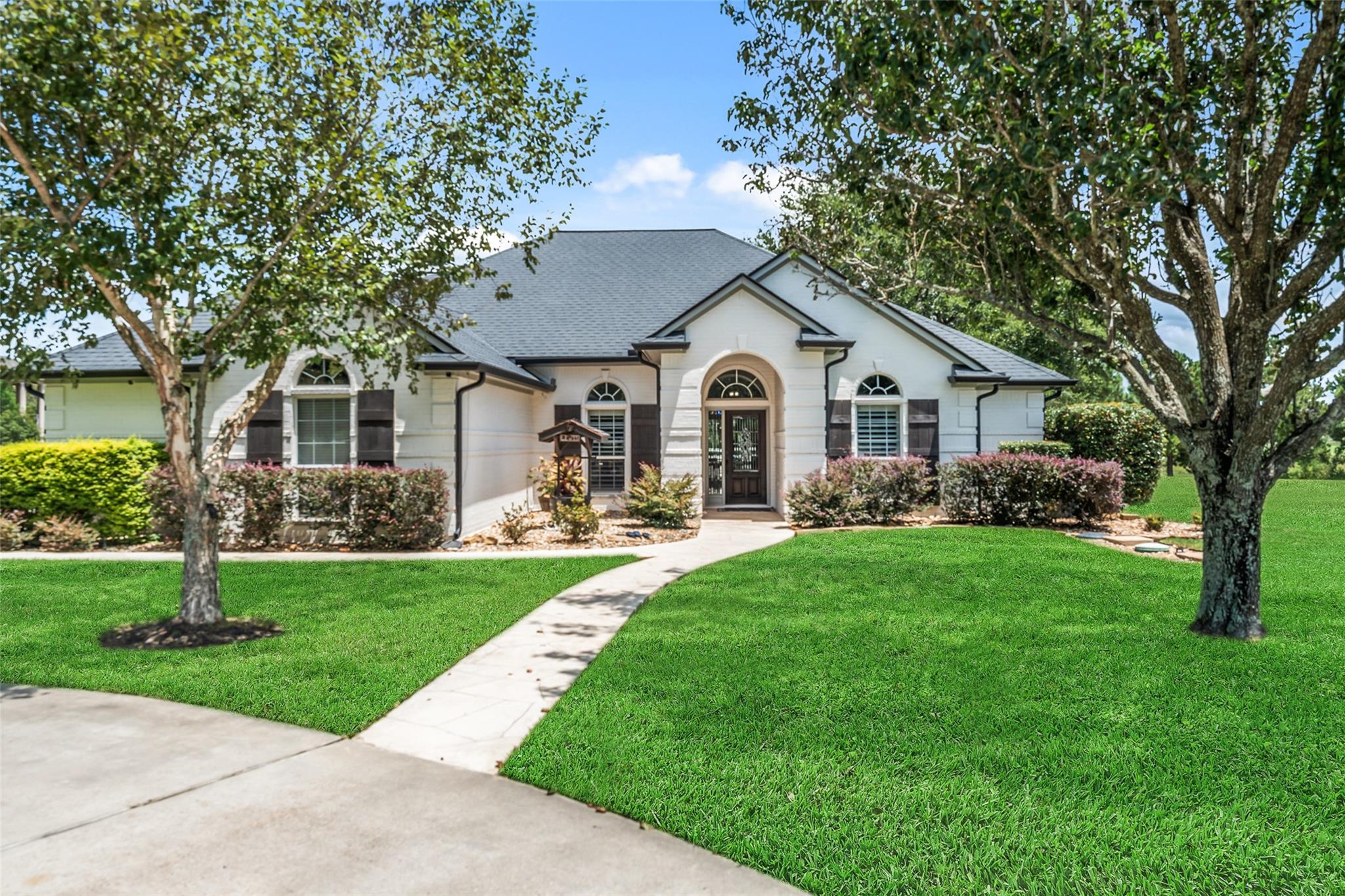8775 Grand Lake Estates Drive 77316
