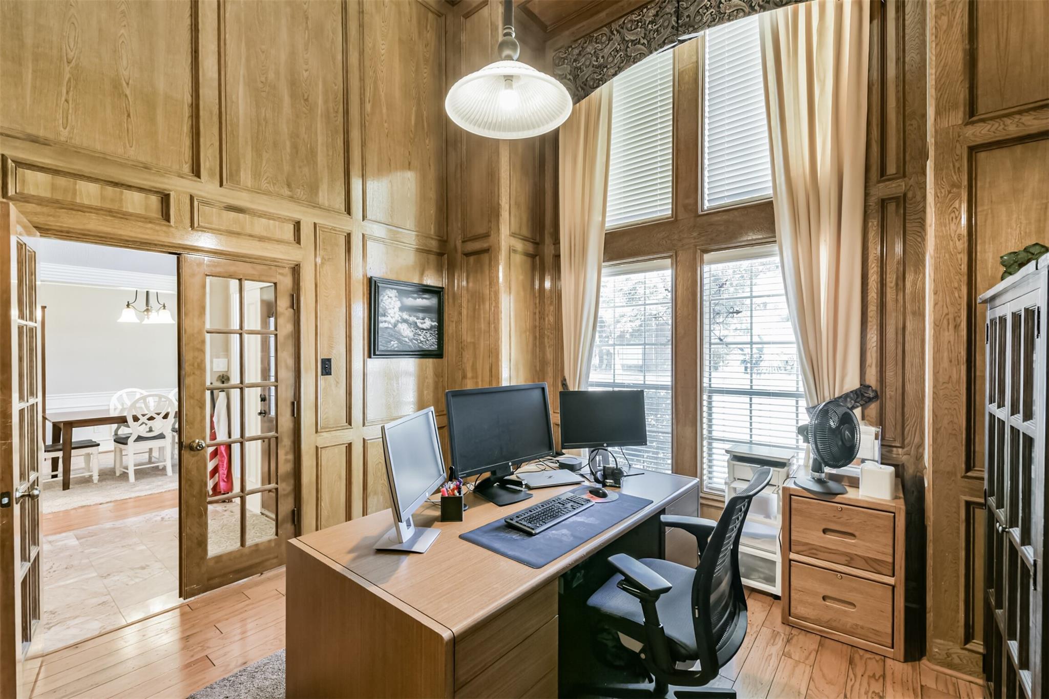 16723 Chewton Glen Street