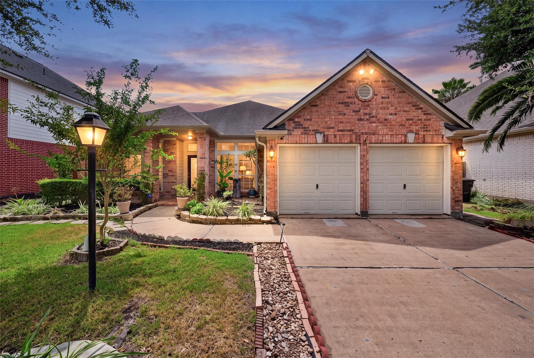 3926 Shadow Cove Drive