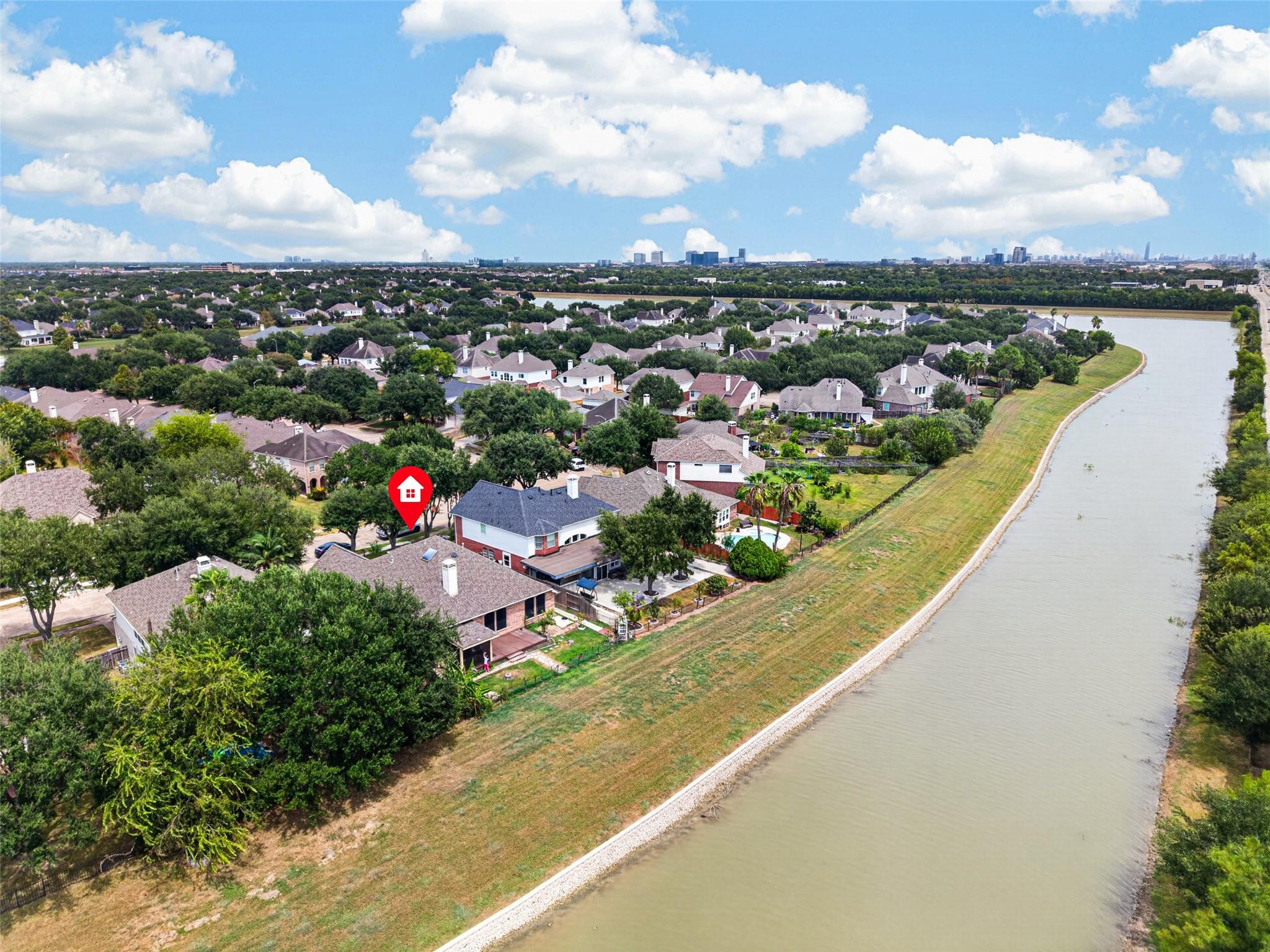 3926 Shadow Cove Drive