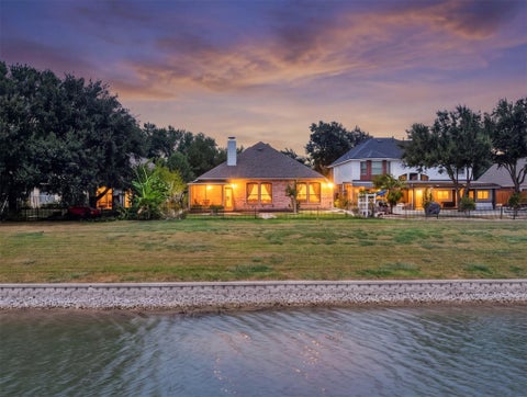 Photo of 3926 Shadow Cove Drive, Houston, TX 77082 (MLS # 61871493)
