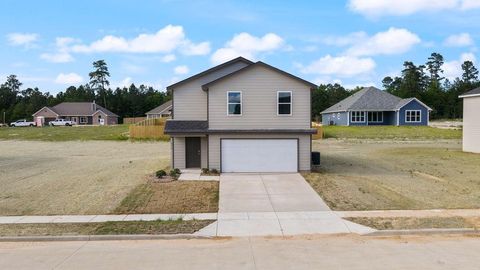 Photo of 218 Stoney Ridge, Lufkin, TX 75904 (MLS # 50825397)