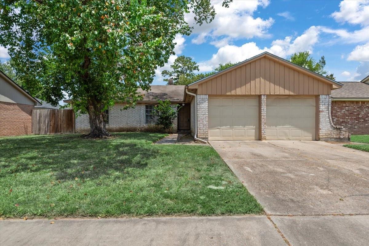 23114 Tree Bright Lane