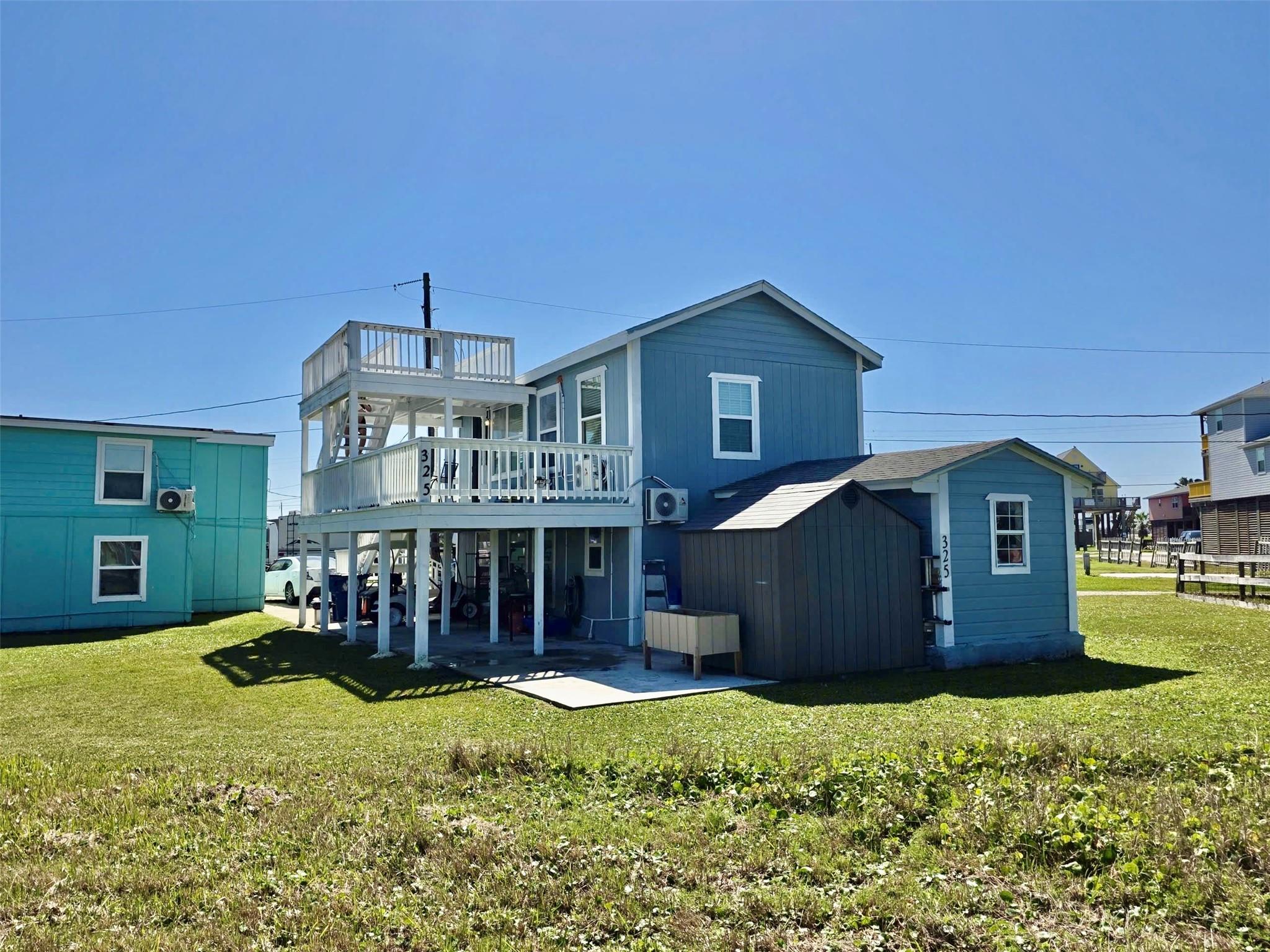 325 Texas Street