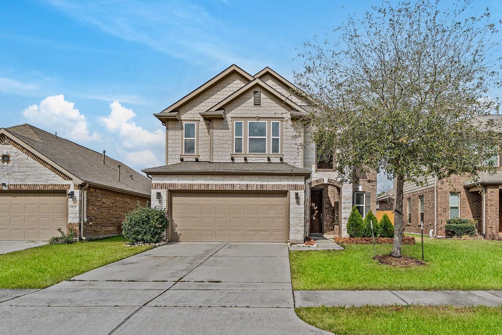 Photo of 4118 Lake Cypress Circle, Houston, TX 77068 (MLS # 43646789)