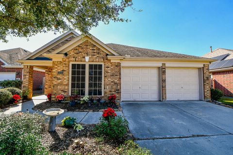 Photo of 14415 Leaning Aspen Court, Cypress, TX 77429 (MLS # 32336710)
