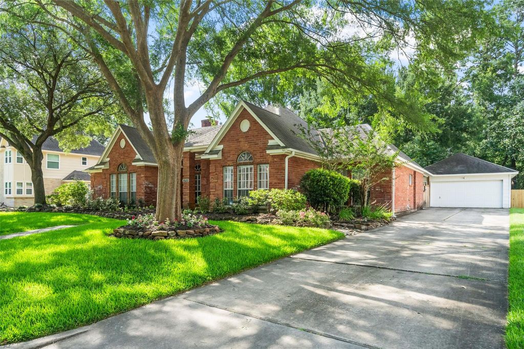 Photo of 1523 Lofty Maple Trail Trail, Kingwood, TX 77345 (MLS # 98566436)