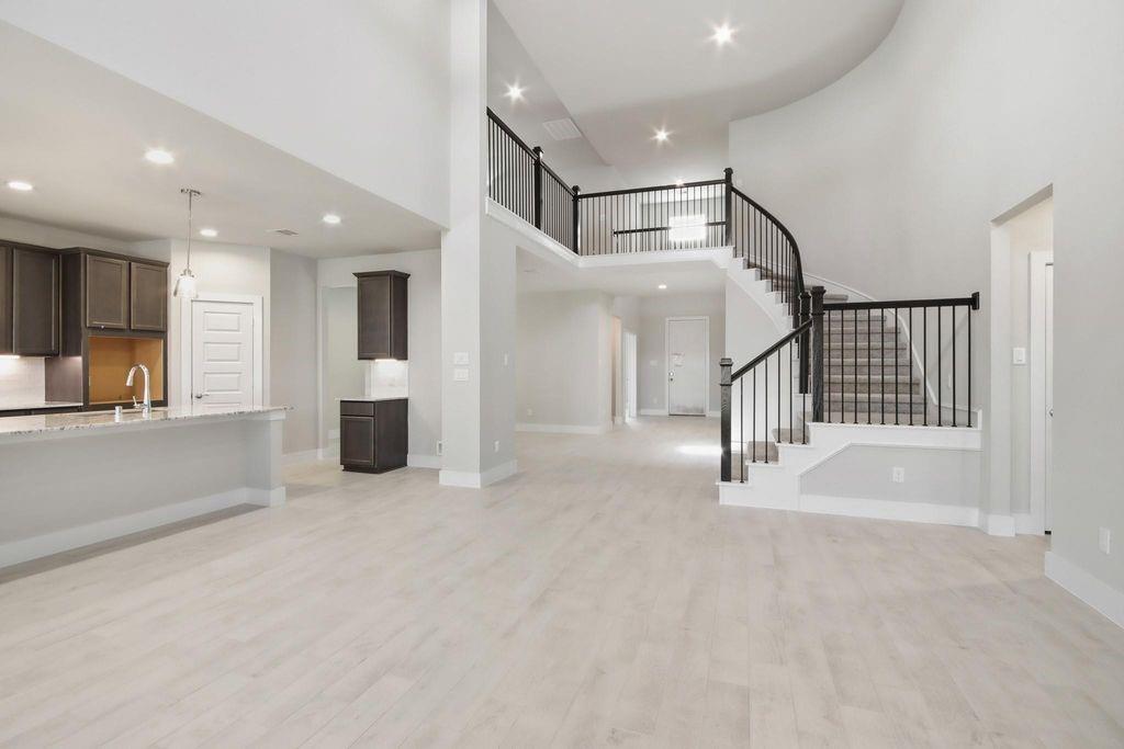 2124 Golden Spruce Court
