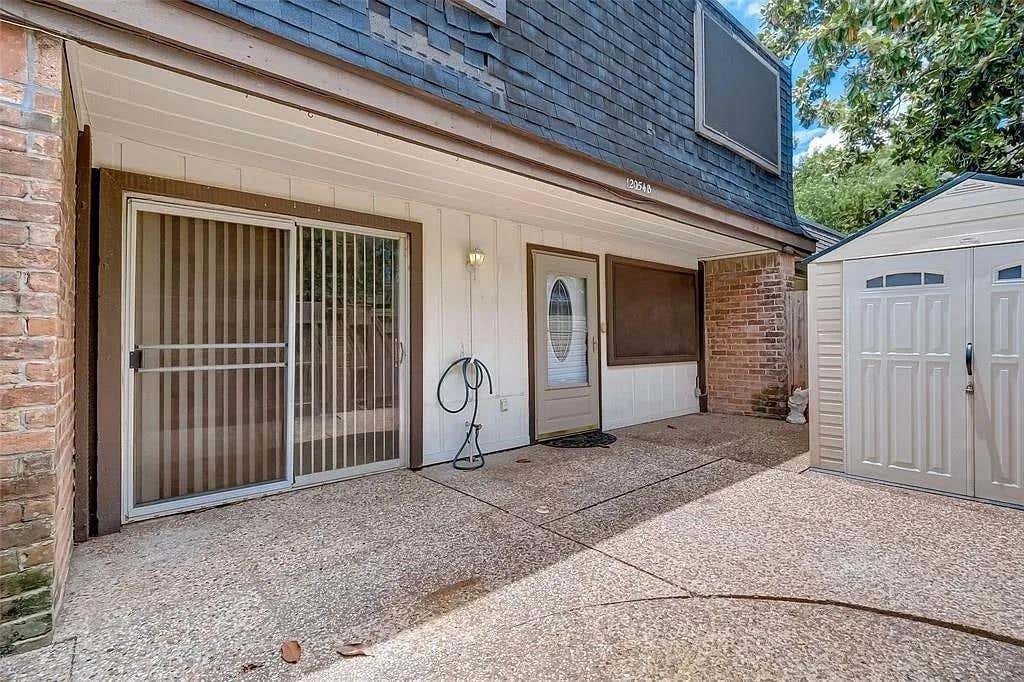 Photo of 12054 Mighty Oak Drive #B, Houston, TX 77066 (MLS # 68363518)